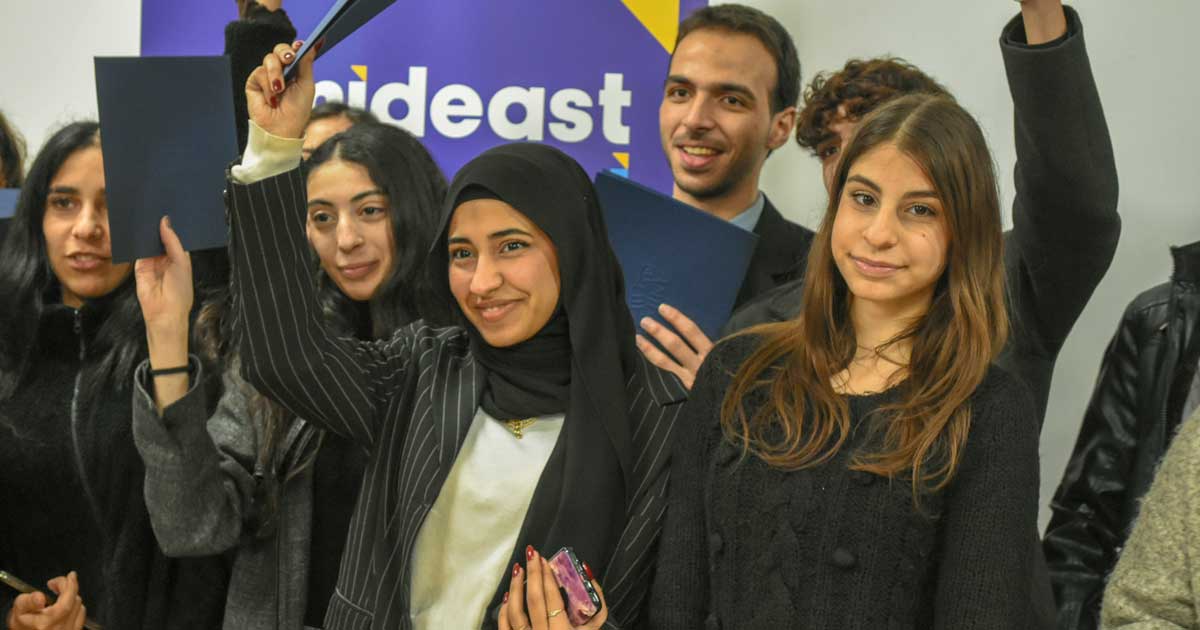 خارج حدود المخيم: الشباب الفلسطيني في لبنان يبحث عن أحلامه ويبني مستقبله